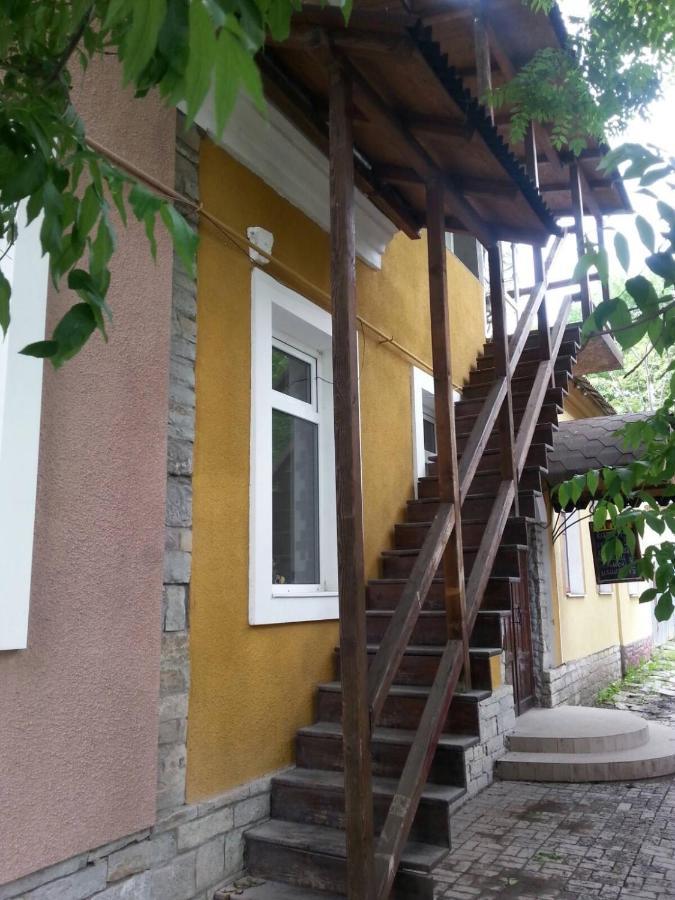 Міні-Готель Бахус Kamenets-Podolsk Eksteriør bilde